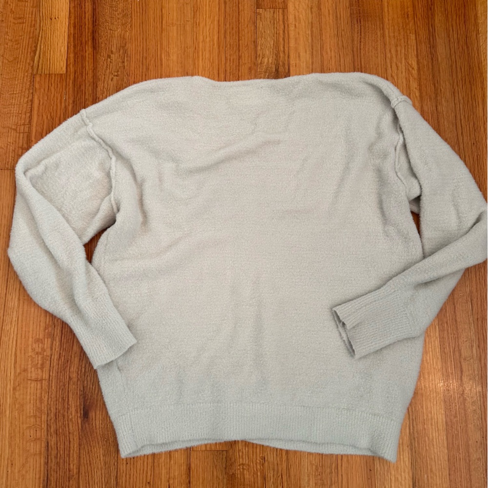 Aritzia Wilfred Free V-Neck Sweater Women's Sz S Super Soft Relaxed Ivory (t) - Picture 8 of 11